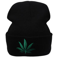 New Fashion Men Women Winter Weed Leaf Beanie Hats Warm Hip Hop Punk Knitting Winter Hat For Women Autumn Woolen Cap Skullies