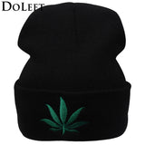 New Fashion Men Women Winter Weed Leaf Beanie Hats Warm Hip Hop Punk Knitting Winter Hat For Women Autumn Woolen Cap Skullies